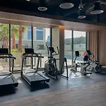 Modern 1Br Hideaway - Peaceful & Central - Holiday Boulevard